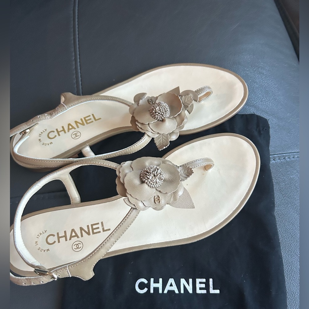 Chanel Brown Leather Camelia Thong Slingback Sandals - Picture 7 of 12